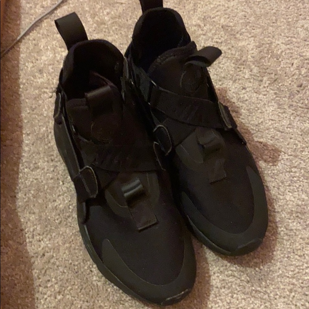 Nike Air Huarache City